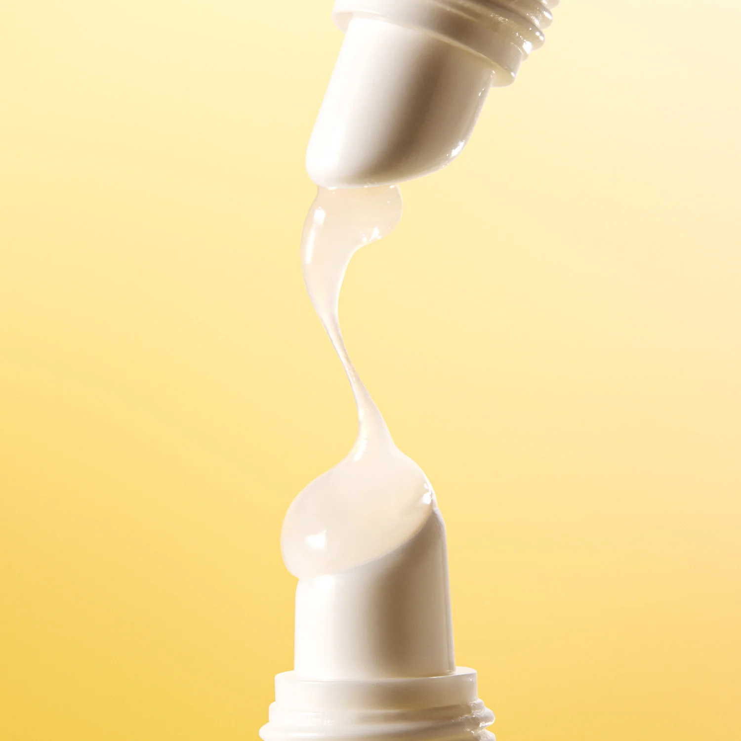 SOLID IN Lip Essence - Image 5